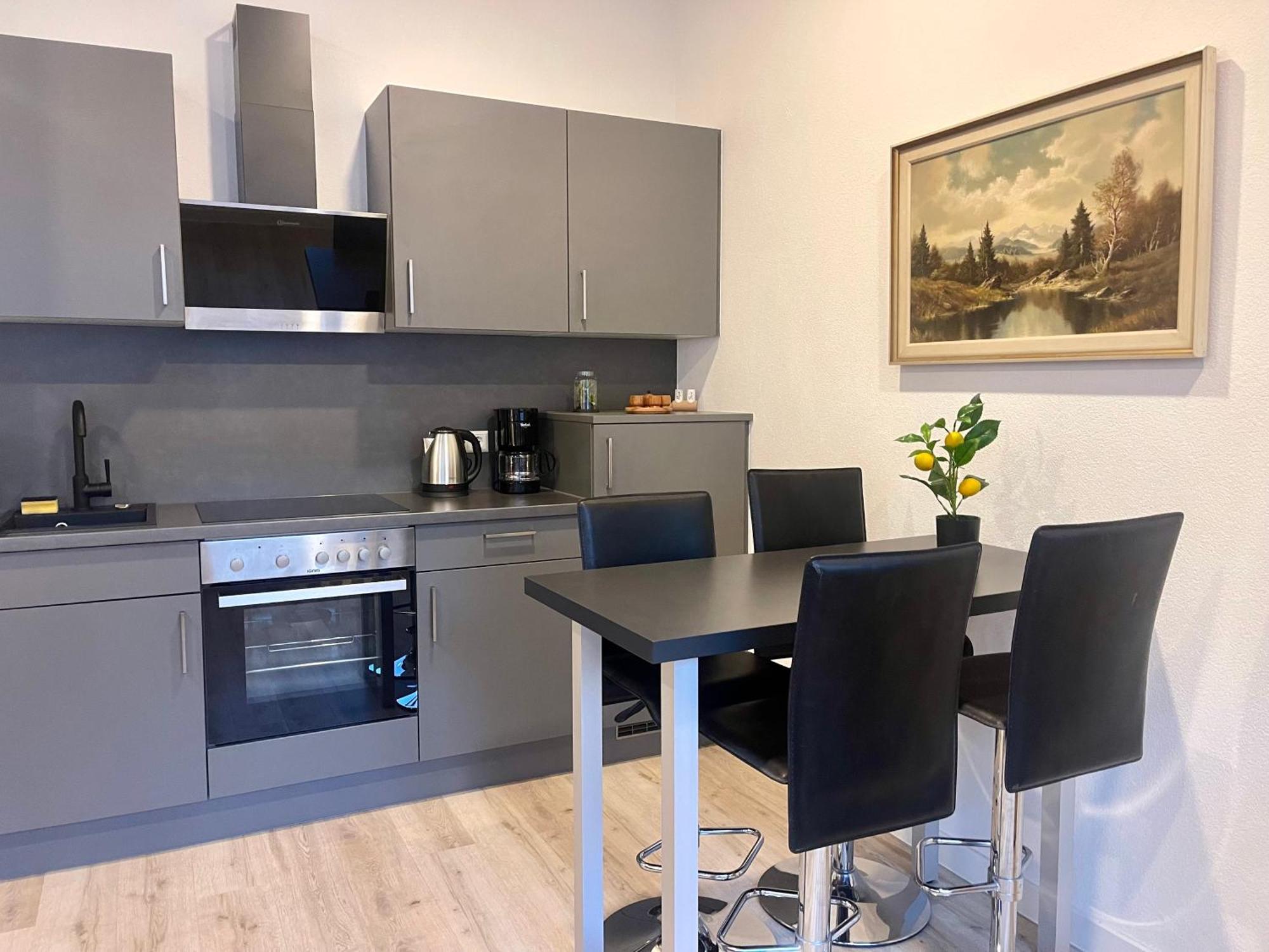 Neu Schwarzwald Zimmer Am Schloessle Goldstadt Pforzheim Kültér fotó