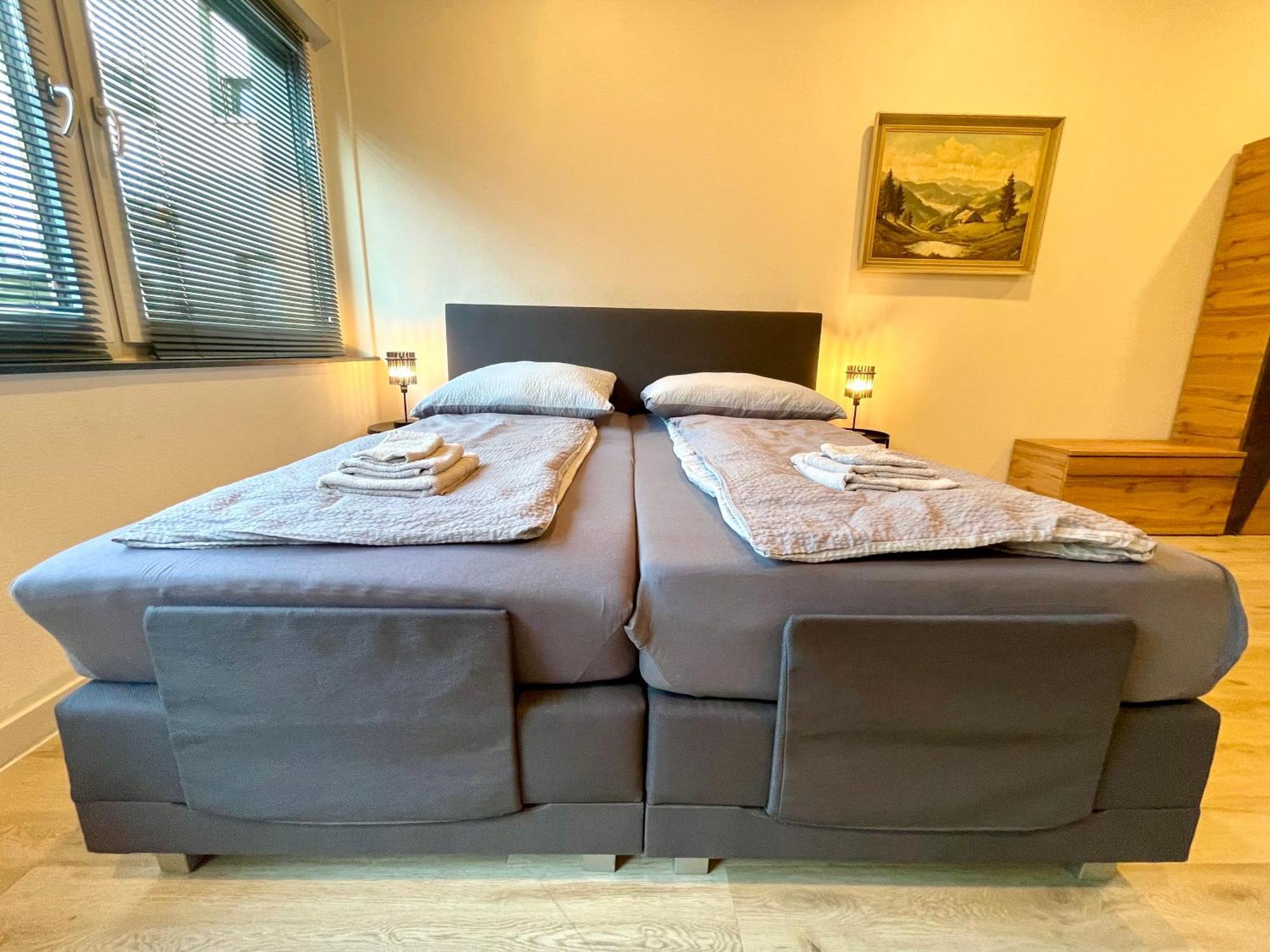 Neu Schwarzwald Zimmer Am Schloessle Goldstadt Pforzheim Kültér fotó